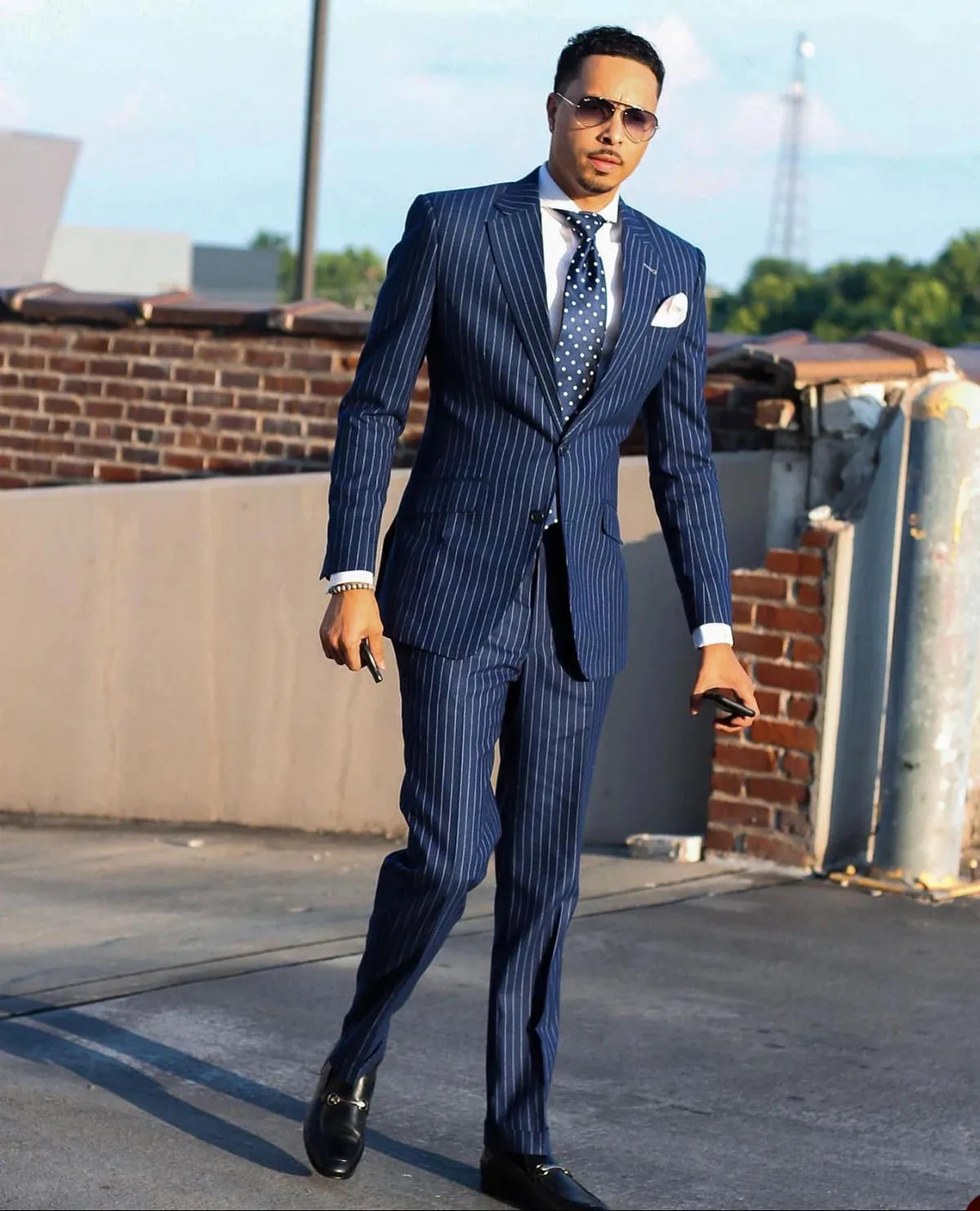 Aidase Navy Men's Suit 2 Pieces Blazer Pants Single Breasted Peaked Lapel Formal Pinstripes Wedding Groom Formal Tailored Costume Homme