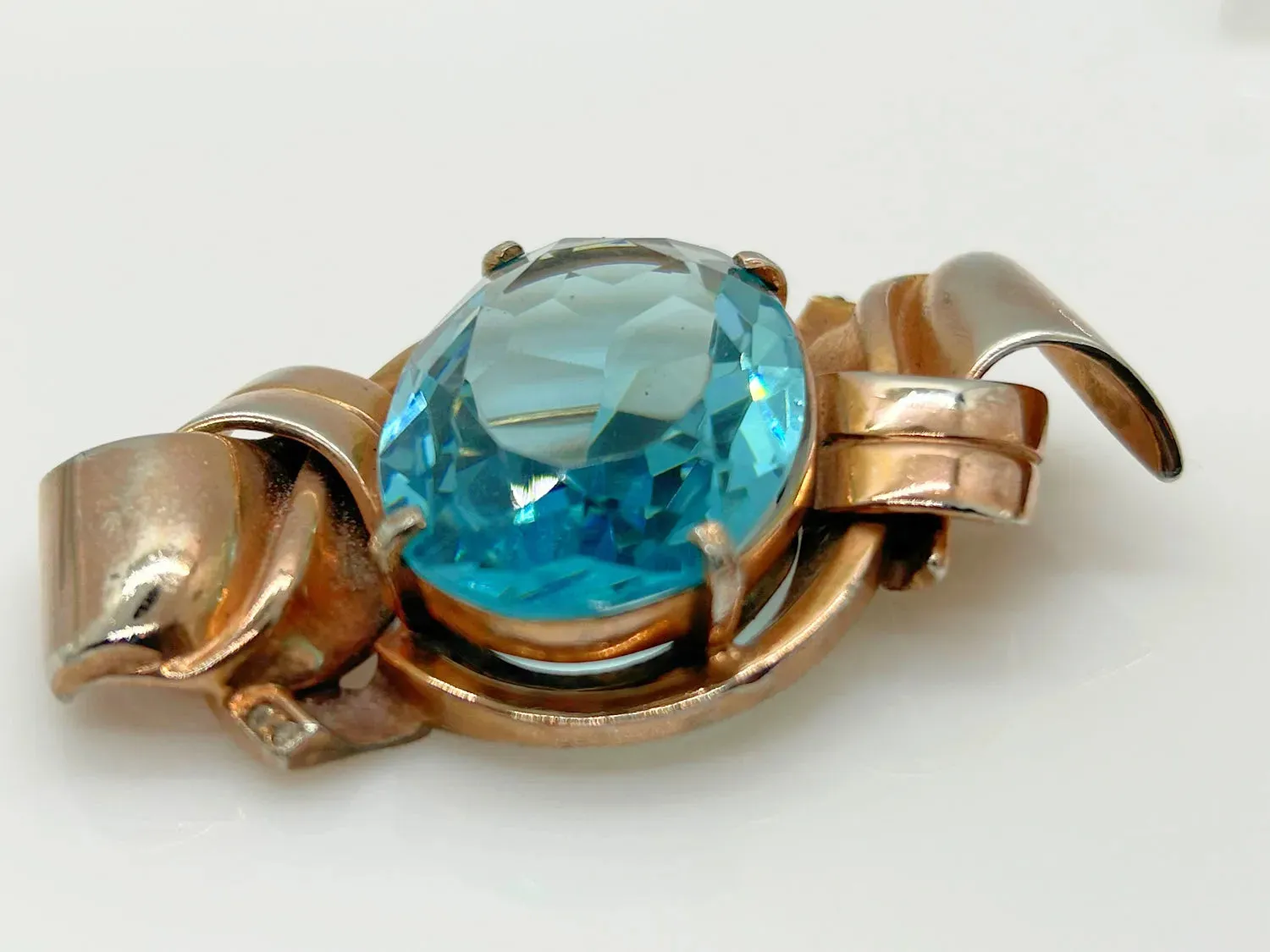 Gorgeous Vintage Brooch with Huge Oval Clear Aqua Stone