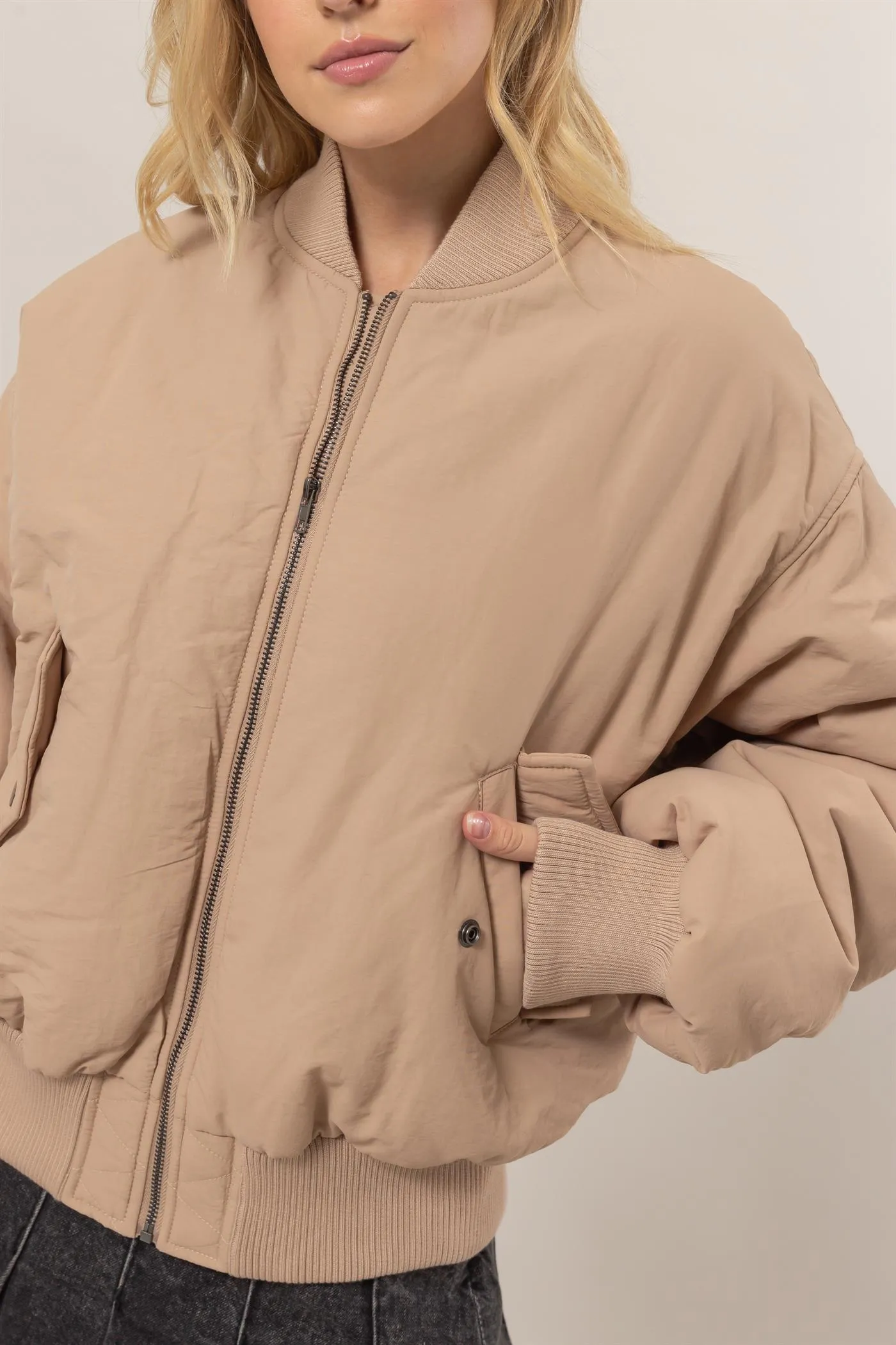 HF24E736-Oversized Bomber Puffer Jacket
