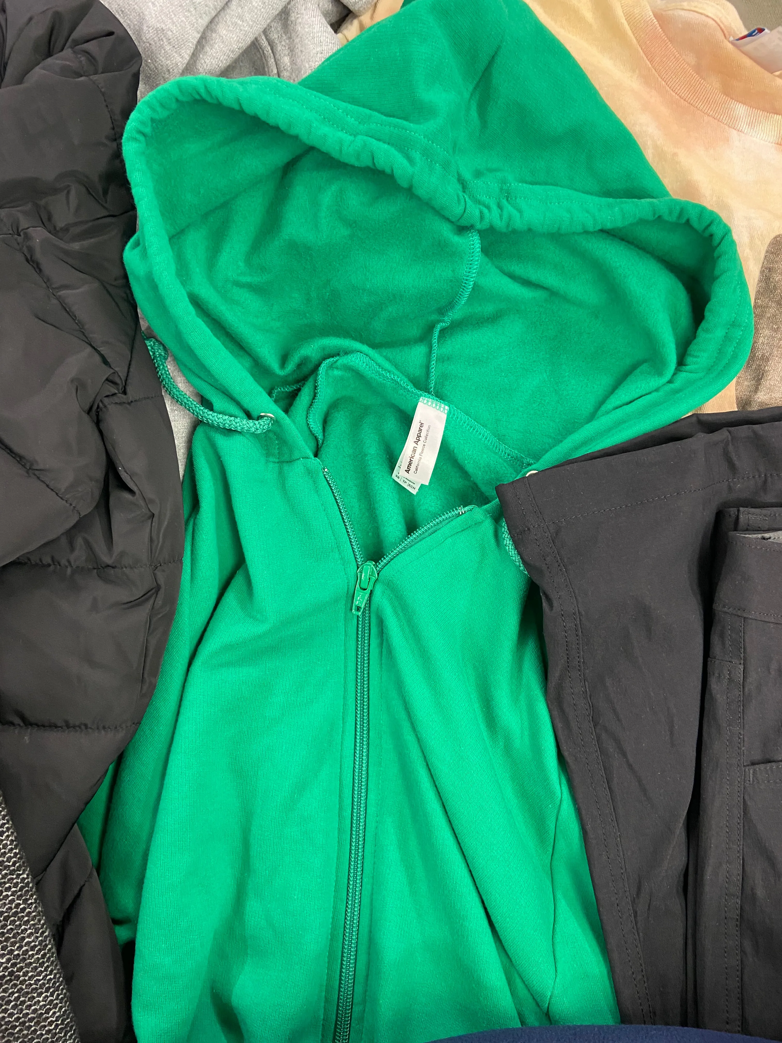 Men's Clothing Assorted Wholesale Lot, POLO RALPH LAUREN, WEATHERPROOF, EDDI BAUER, ORVIS, JUNKFOOD and more 12 items, Shelf Pulls, MSRP $831