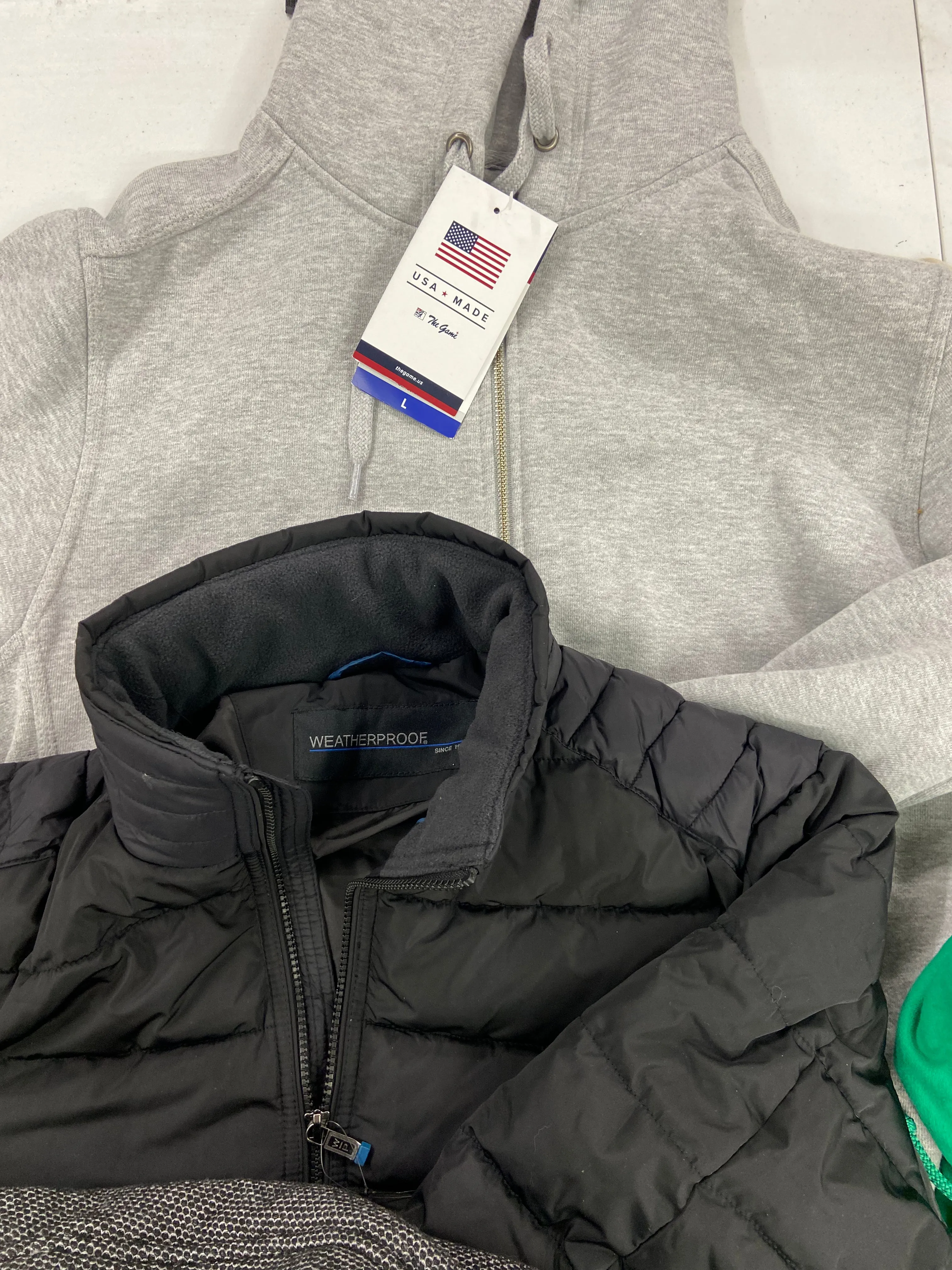 Men's Clothing Assorted Wholesale Lot, POLO RALPH LAUREN, WEATHERPROOF, EDDI BAUER, ORVIS, JUNKFOOD and more 12 items, Shelf Pulls, MSRP $831